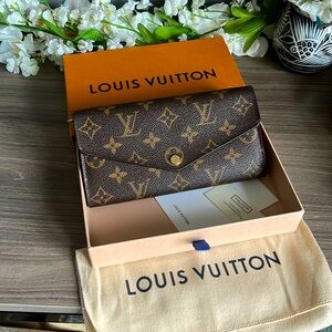 Louis Vuitton Sara Wallet